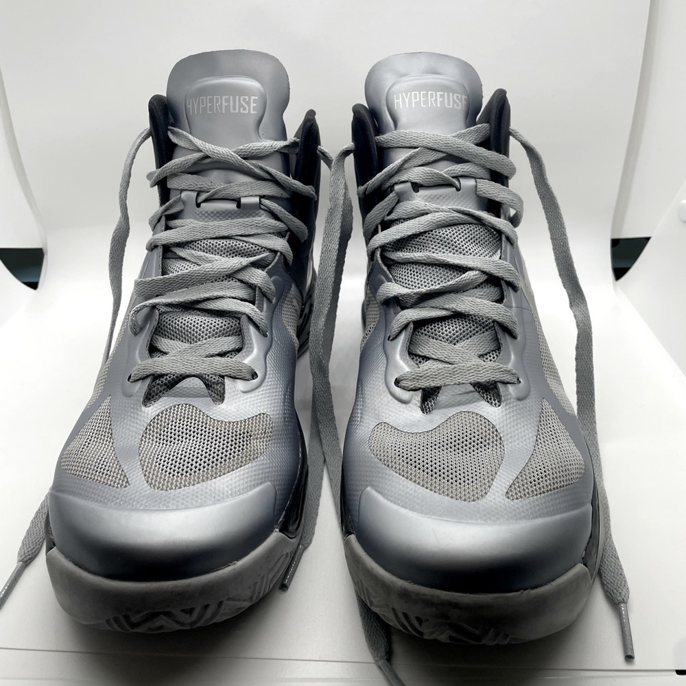 Nike Hyperfuse Wolf Grey/Metallic Silver-Black